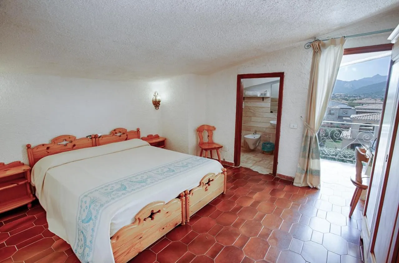 Hotel Al Faro San Teodoro