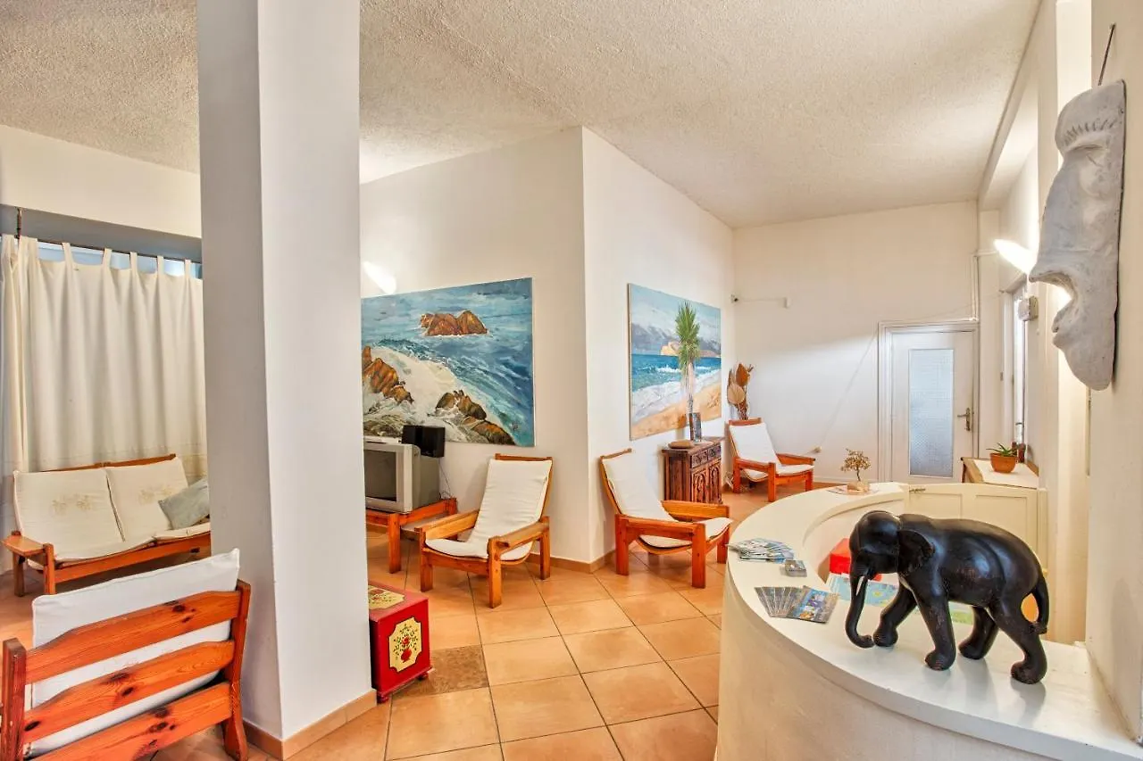 Hotel Al Faro San Teodoro